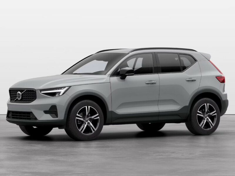 Volvo XC40 PLUS DARK