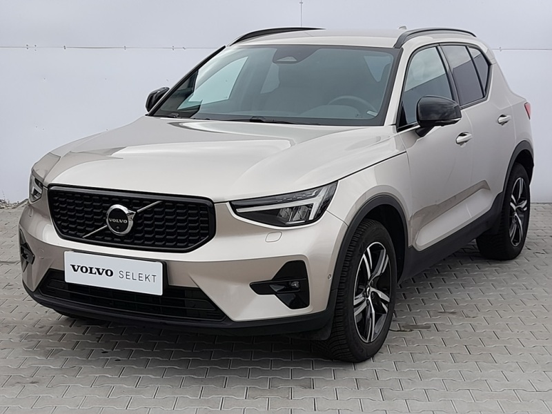 Volvo XC40 Plus