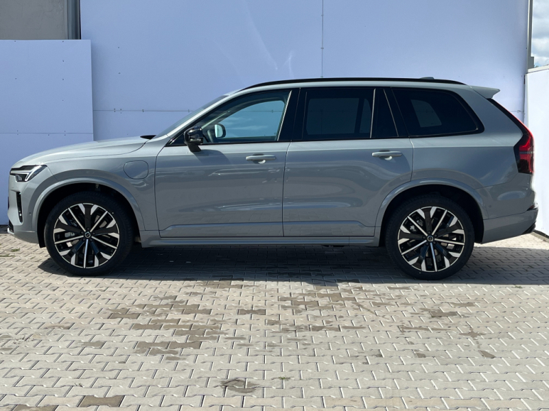 Volvo XC90 PLUS DARK