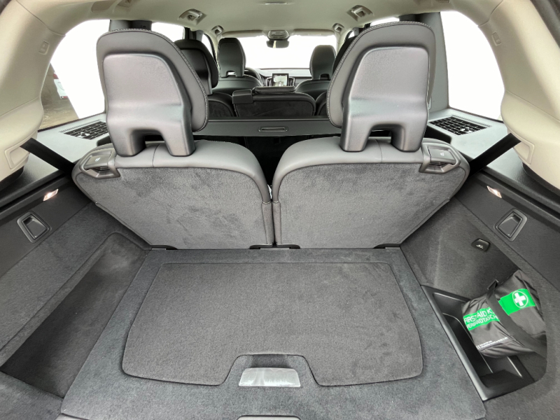 Volvo XC90 PLUS DARK