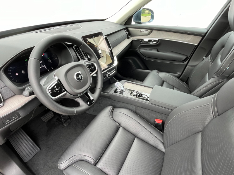 Volvo XC90 PLUS DARK