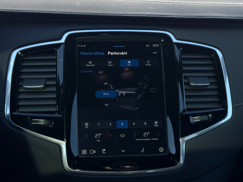 Volvo XC90 Plus Bright