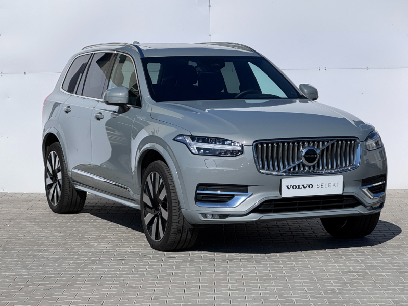 Volvo XC90 Plus Bright