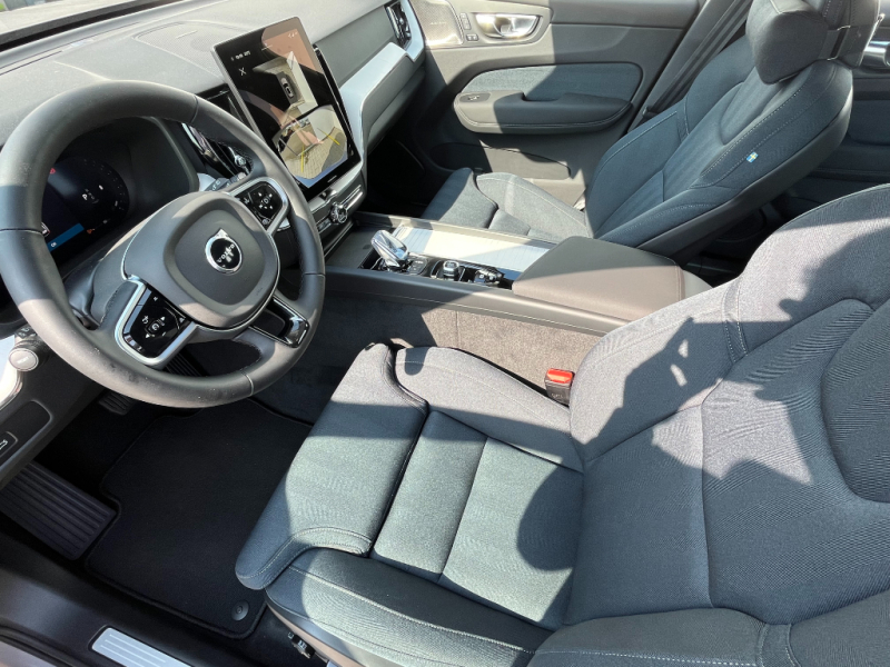 Volvo XC60 PLUS BRIGHT